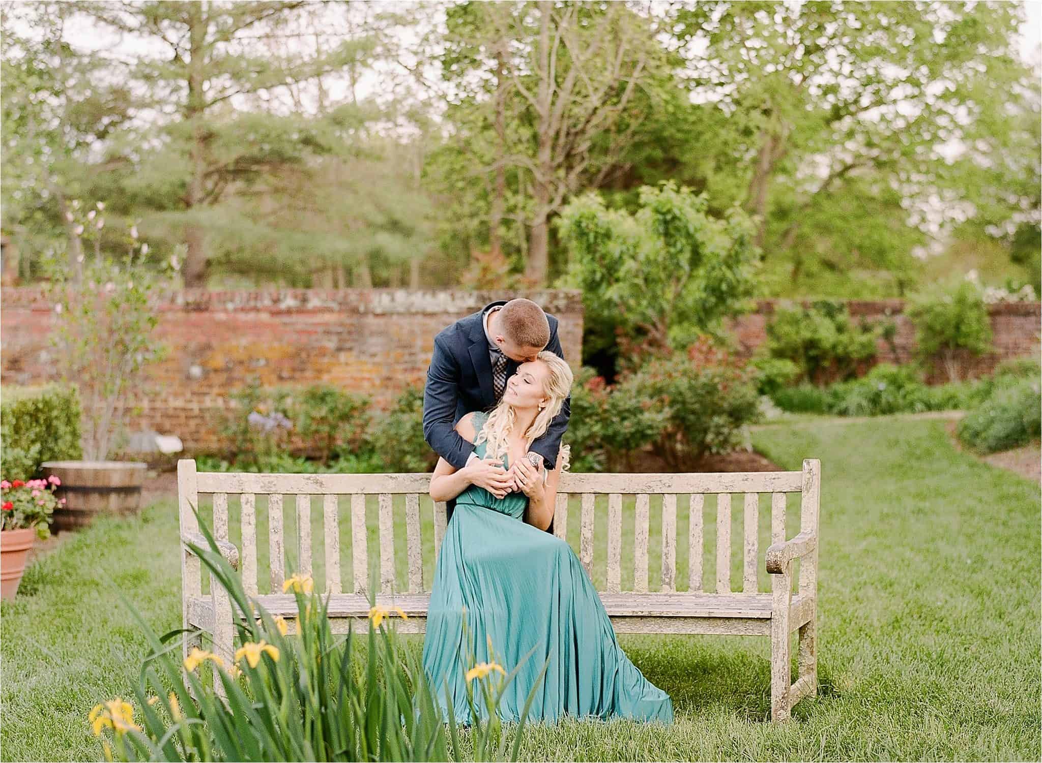 oatlands plantation leesburg virginia engagement portraits