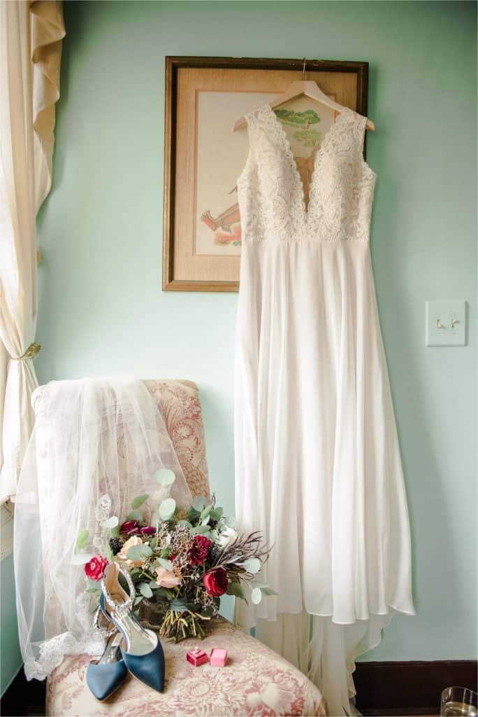 Fall Woodlawn Estate wedding in Maryland photographed by Amanda Adams Photography