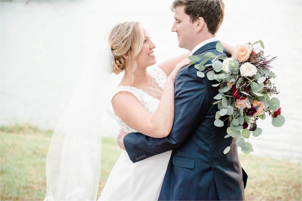 Fall Woodlawn Estate wedding in Maryland photographed by Amanda Adams Photography