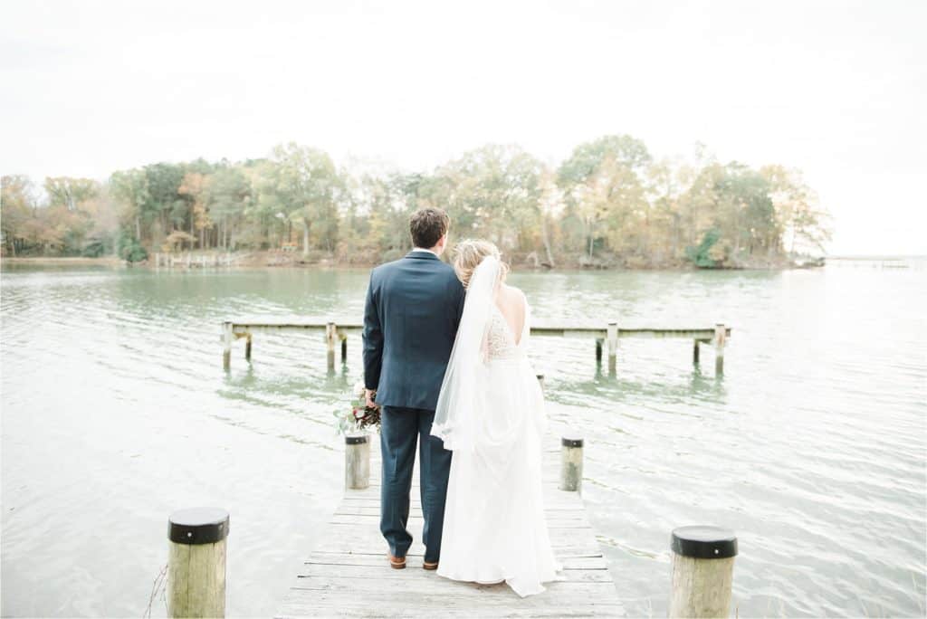 Fall Woodlawn Estate wedding in Maryland photographed by Amanda Adams Photography