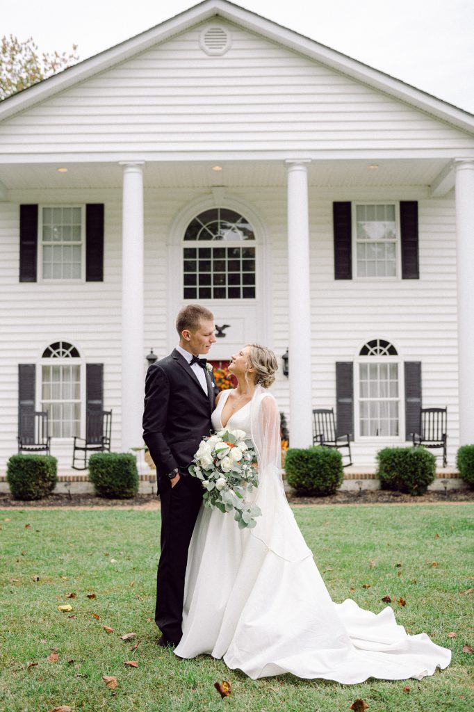 Southern Maryland White House Retreat fall wedding